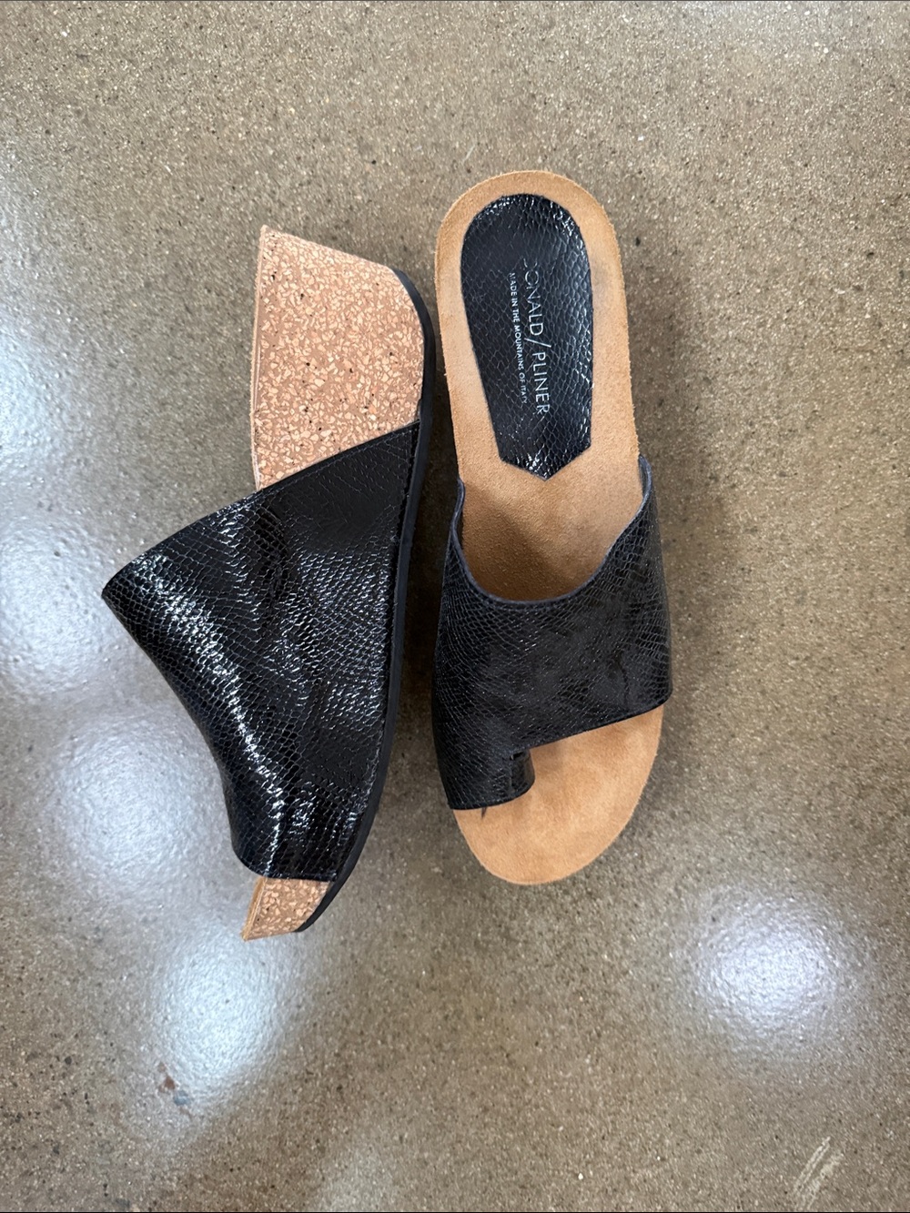 Donald J Pliner Wedges - Picture 4 of 5